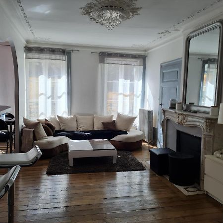 Le Baron Apartment Charleville-Mézières Екстериор снимка