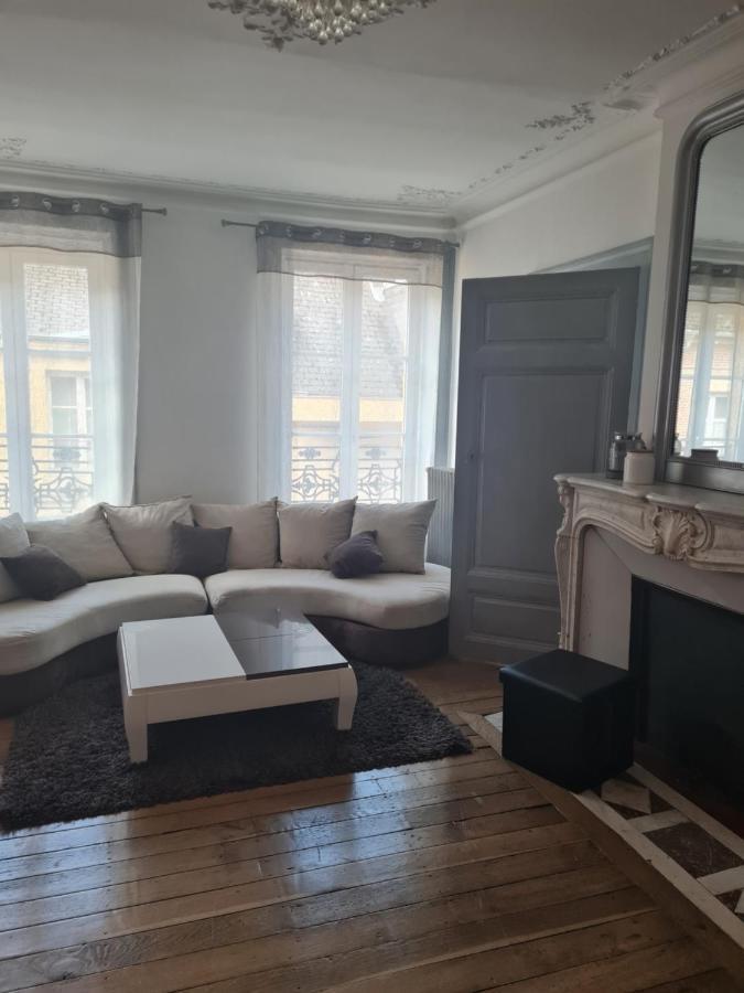 Le Baron Apartment Charleville-Mézières Екстериор снимка
